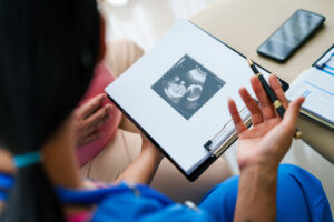 ultrasound-ecografia-bebe-sindrome-berdon-mmihs